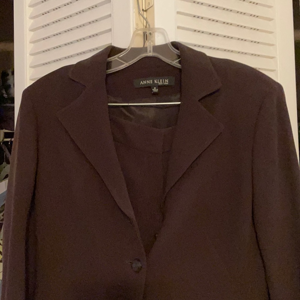 Beautiful 100%wool dark brown pants suit
